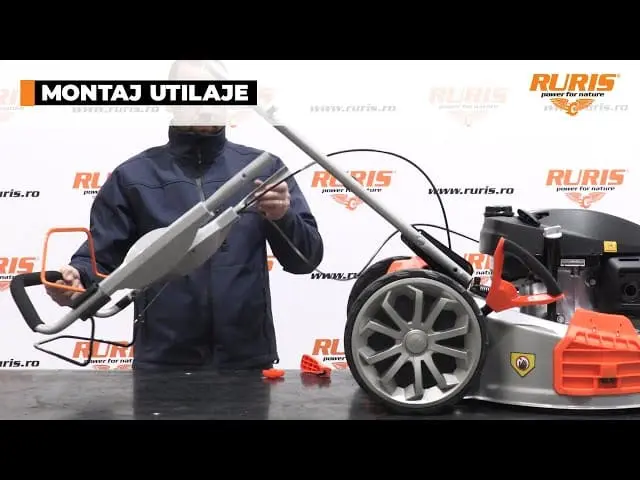 masina-de-tuns-gazon-iarba-pe-benzina-RURIS-RX555S-putere-5-2-CP-13 Mașină de tuns gazon/iarbă autopropulsată pe benzină RURIS RX555S, putere 5.2 CP, 202 CC, 4 timpi, 53 cm lățime lucru, 25–75 mm înălțime lucru, funcție mulcire, 65 L sac colector, rezervor 0.9 L