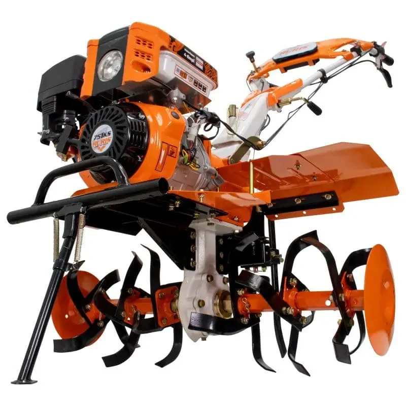 motosapatoare-profesionala-ruris-751ks-ruris-brasov-_4_ Motosăpătoare profesională RURIS 751KS Start, motor 9.5 CP, lățime reglabilă 640–900 mm, transmisie în baie de ulei, iluminare LED și compatibilitate cu multiple accesorii agricole.